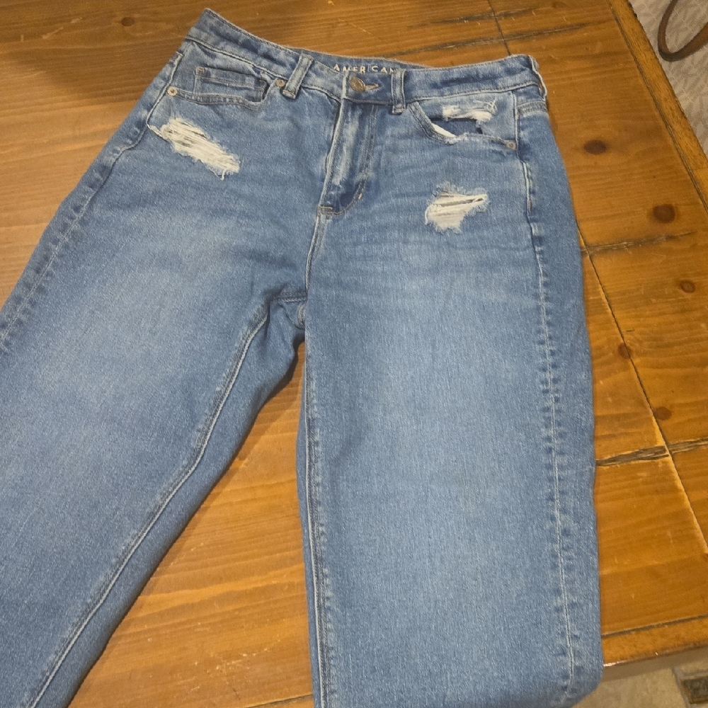 American Eagle Outfitters Light Blue Boyfriend Jeans